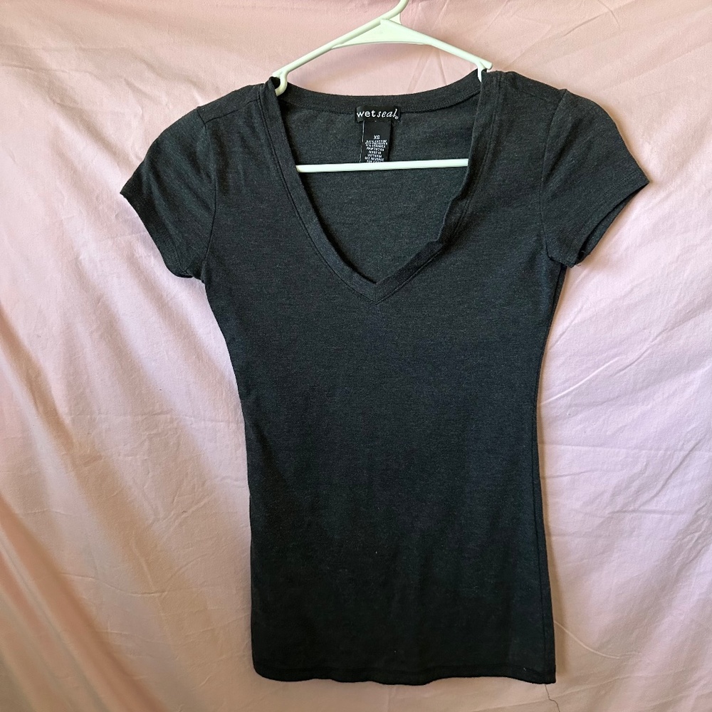 Wet Seal Dark grey v neck fitted tee